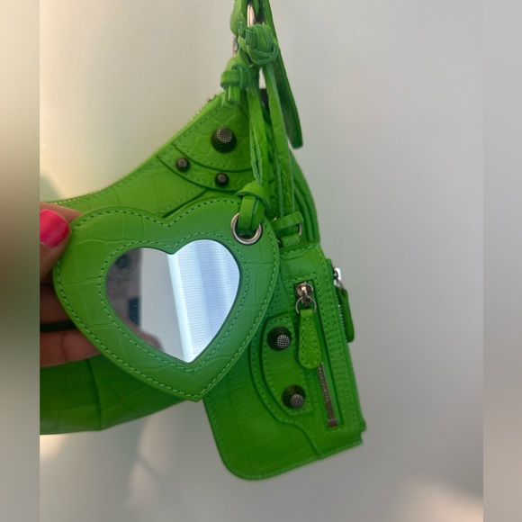 Balenciaga Cross Embossed XS Le Cagole - Picture 5 of 7